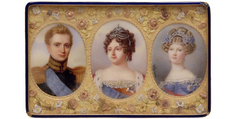 A Snuffbox From Russia with Love